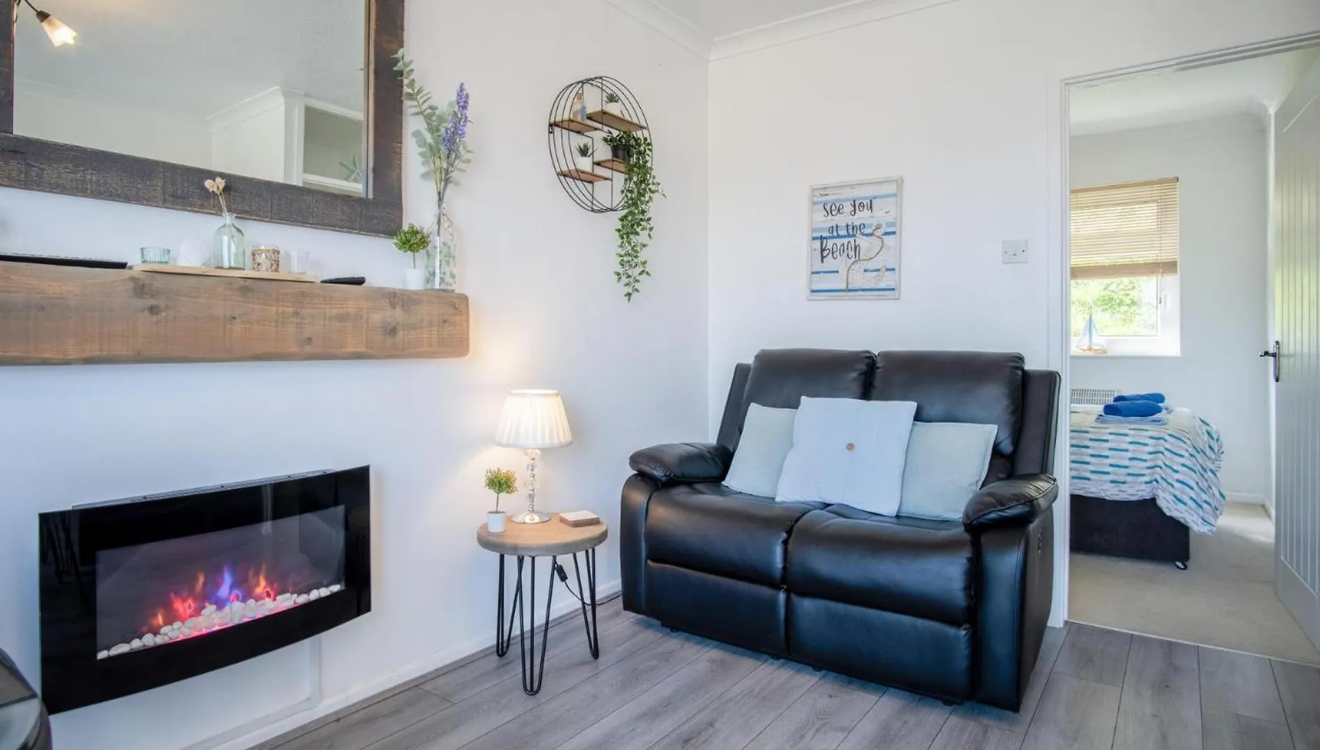 Bayview 32 - 2 Bedroom Chalet - Bayview Oxwich